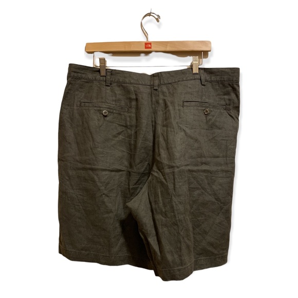 Eddie Bauer linen shorts - Picture 2 of 3